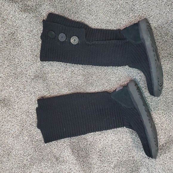 Ugg Australia Women Sweater Cardi Boots shoes sz 8 - Picture 2 of 11